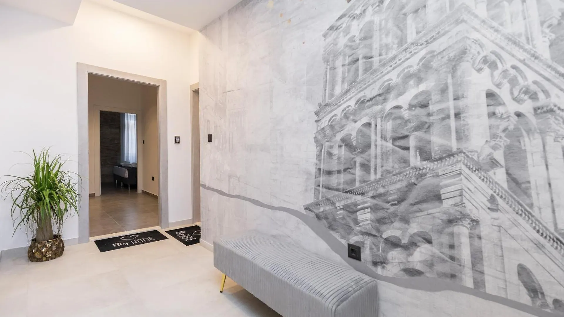 Deluxe Nila Apartment Split Croatia