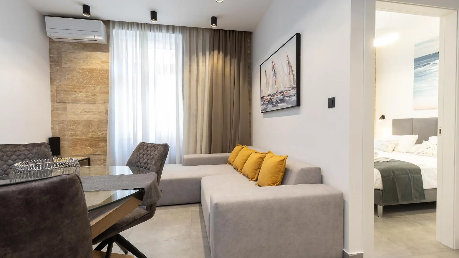 Deluxe Nila Apartment Split